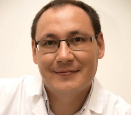 Специалист нашего стационара >Психотерапевт клиники Пробуждение Алексей Сухиташвили